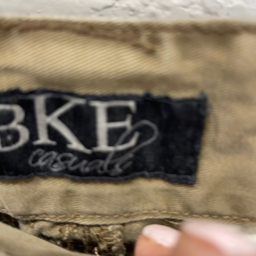 Bke Capris - image 3